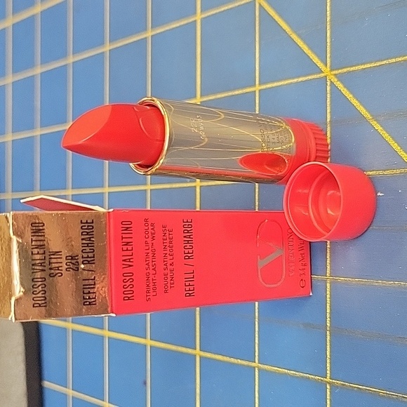 Valentino Other - Valentino Rosso Valentino Satin 22R Refill 3.4g Lipstick  New in Box